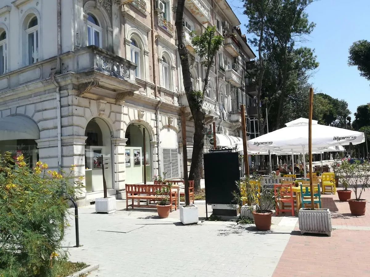 Zhakler - Top Center Apartment Opposite Starbucks Varna